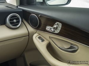 chinh-ghe-phu-lai-noi-that-Mercedes-Benz-GLC-200-2020_mercedeshanoi-com-vn