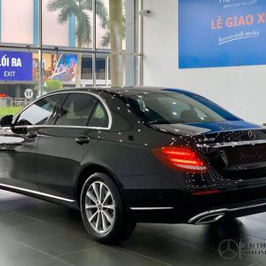 e200-2019 (3)-den-nau-mercedeshanoi-com-vn